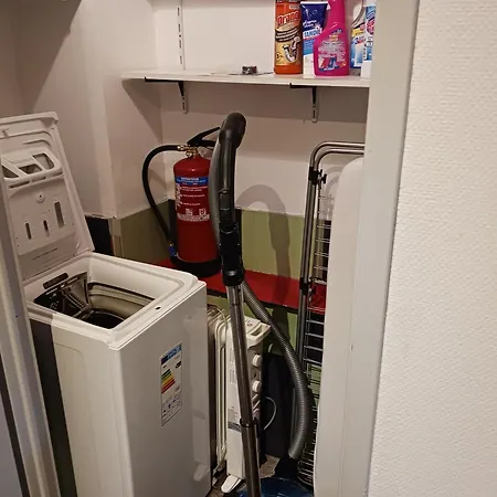 Center - Cosy Bed' N' Bredala Max Apartment